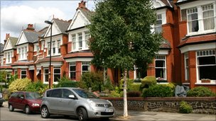 houses to prices to fall in 2011?